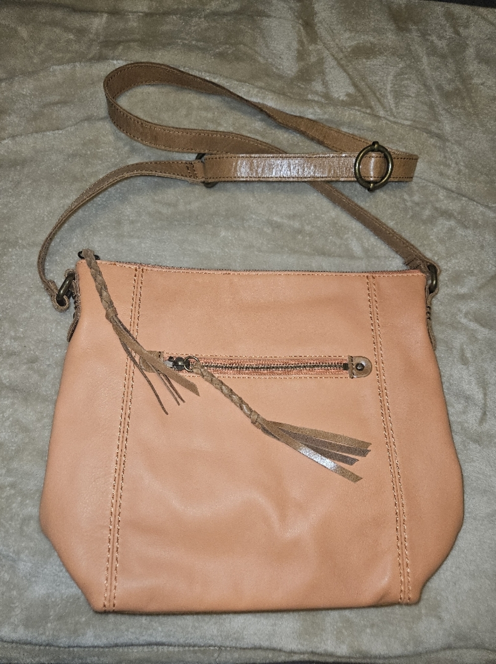 The SakLeather Crossbody Bag in Peach/Tan - Picture 3 of 16